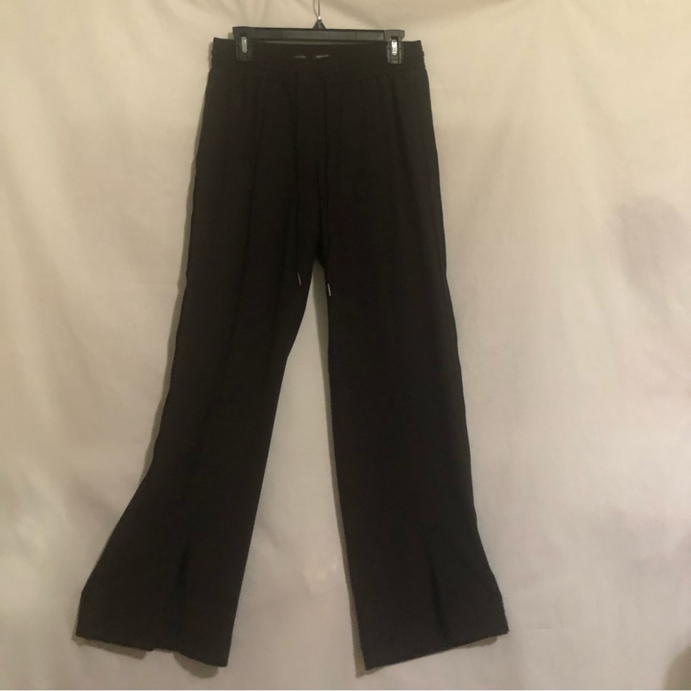 Generic Simply Vera Vera Wang black dress slacks Sz small seam down the front